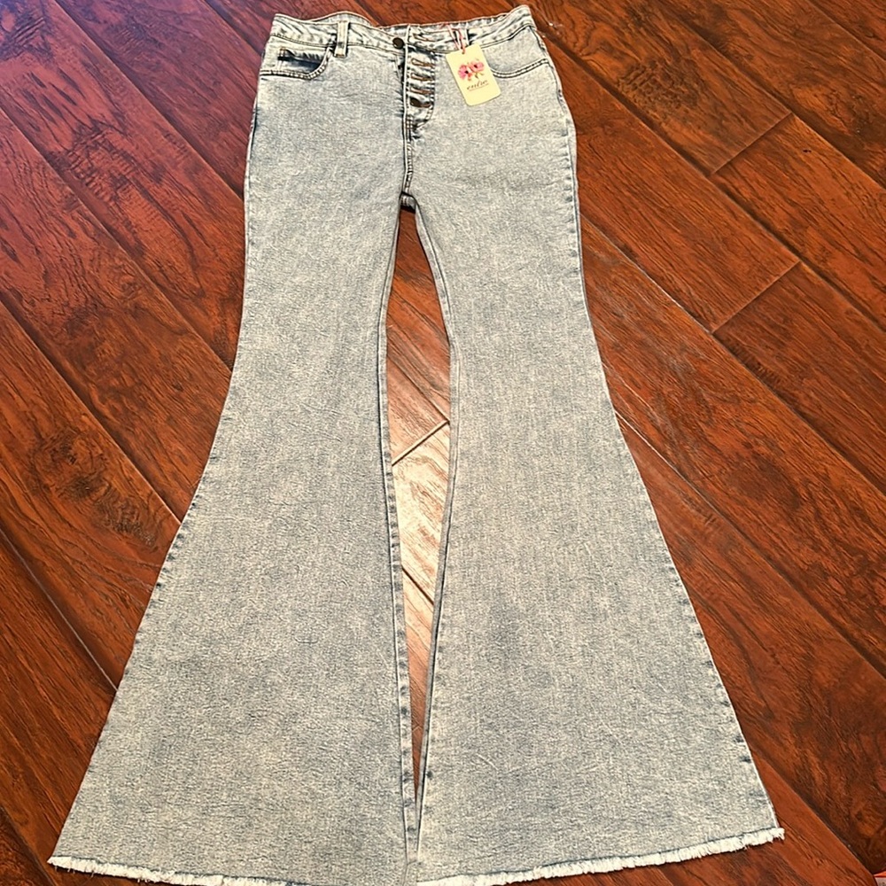 Entro Acid Wash Button Fly Flare Jeans, Size Large